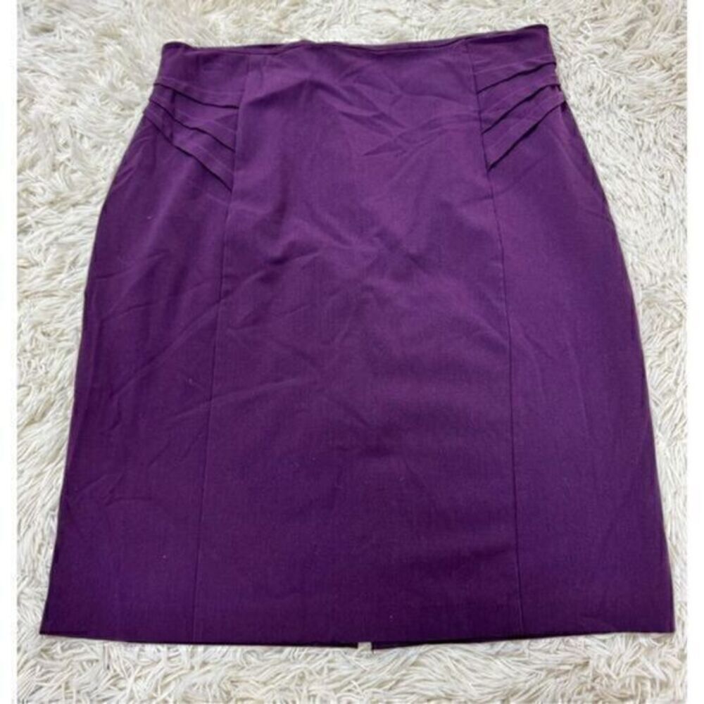 Purple Stretch pencil skirt by New York & Company size 10
